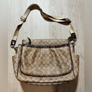 COACH‎ • Signature Canvas Baby Messenger Bag F18373